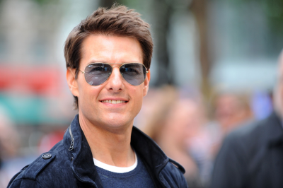Tom Cruise हैं दुनिया के हाईएस्ट पेड एक्टर, एक फिल्म के लिए वसूलते हैं इतनी रकम कि “KGF-2” जैसी 8 फिल्में हो जाएं तैयार