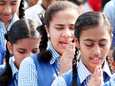 Jharkhand के गढ़वा के एक विद्यालय में बहुसंख्यक मुस्लिमों ने कराया प्रार्थना में बदलाव, हाथ जोड़ने से भी किया मना