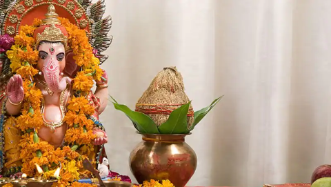 Ganesh Chaturthi है आज, जानें शुभ मुहुर्त और पूजा से जुड़ी खास बातें