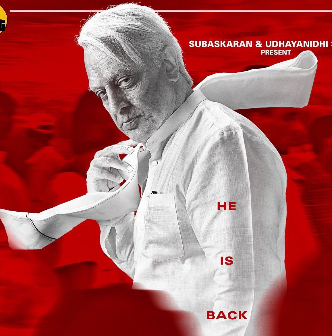 व्हाइट शर्ट पहने दमदार लुक में दिख रहे हैं कमल हासन, ‘Indian 2’ का पोस्टर हुआ जारी