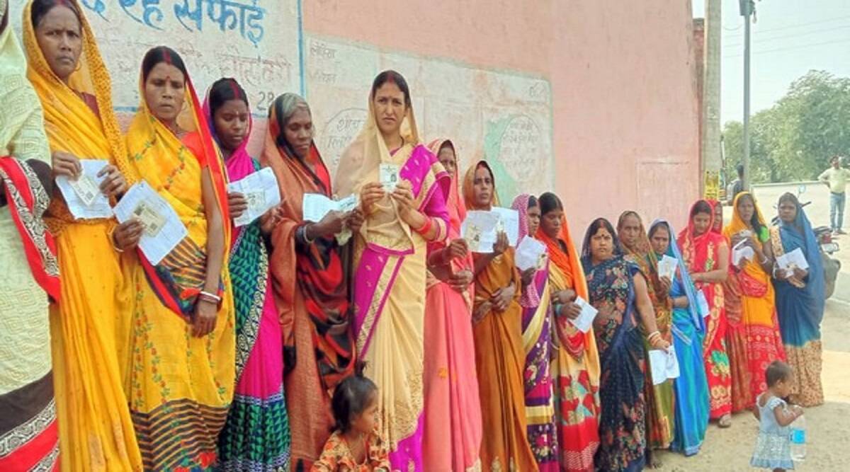 Himanchal Pradesh में 65.50 फीसदी हुआ मतदान, सबसे ऊंचे मतदान केंद्र टशीगंग में 100 फीसदी हुई वोटिंग