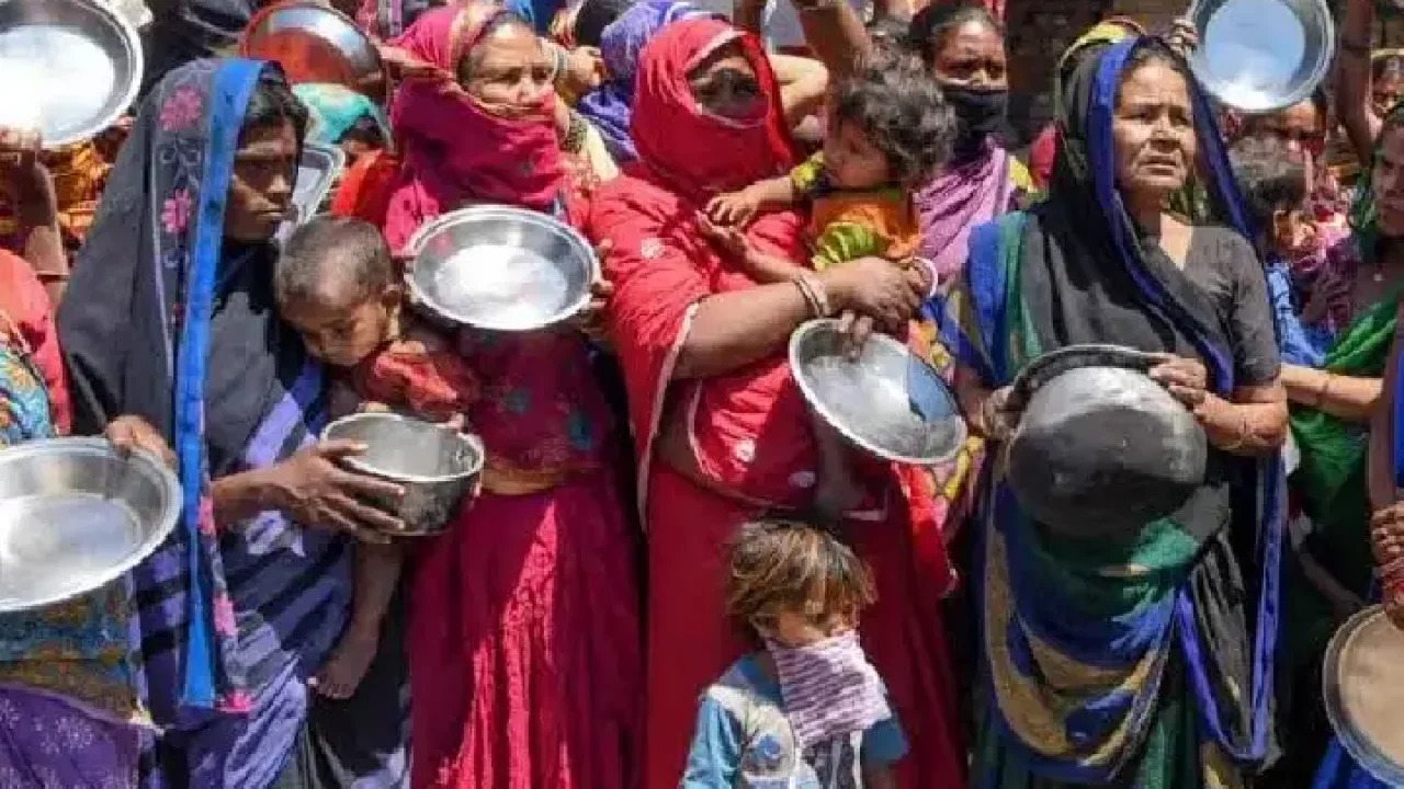 Pakistan: भूखा मर रहा पाकिस्तान, आखिर इस हालात का जिम्मेदार कौन?